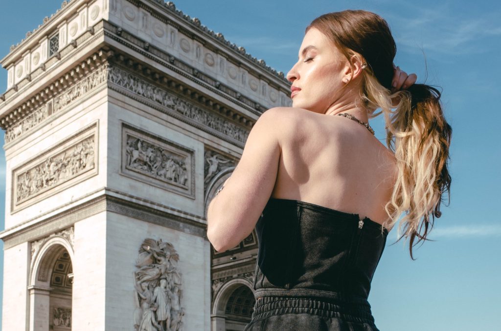 FLETCHER in Black Supply-Demand Top - Back